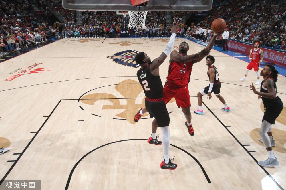 中的表现令 中的表现令